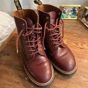 Dr Marten Pascal Combat Boots Womens Size 8 AirWear Oxblood Maroon